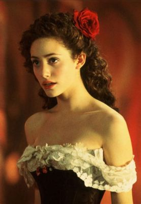 how old was emmy rossum in phantom of the opera how did emmy rossum prepare for her role as Christine Daaé?